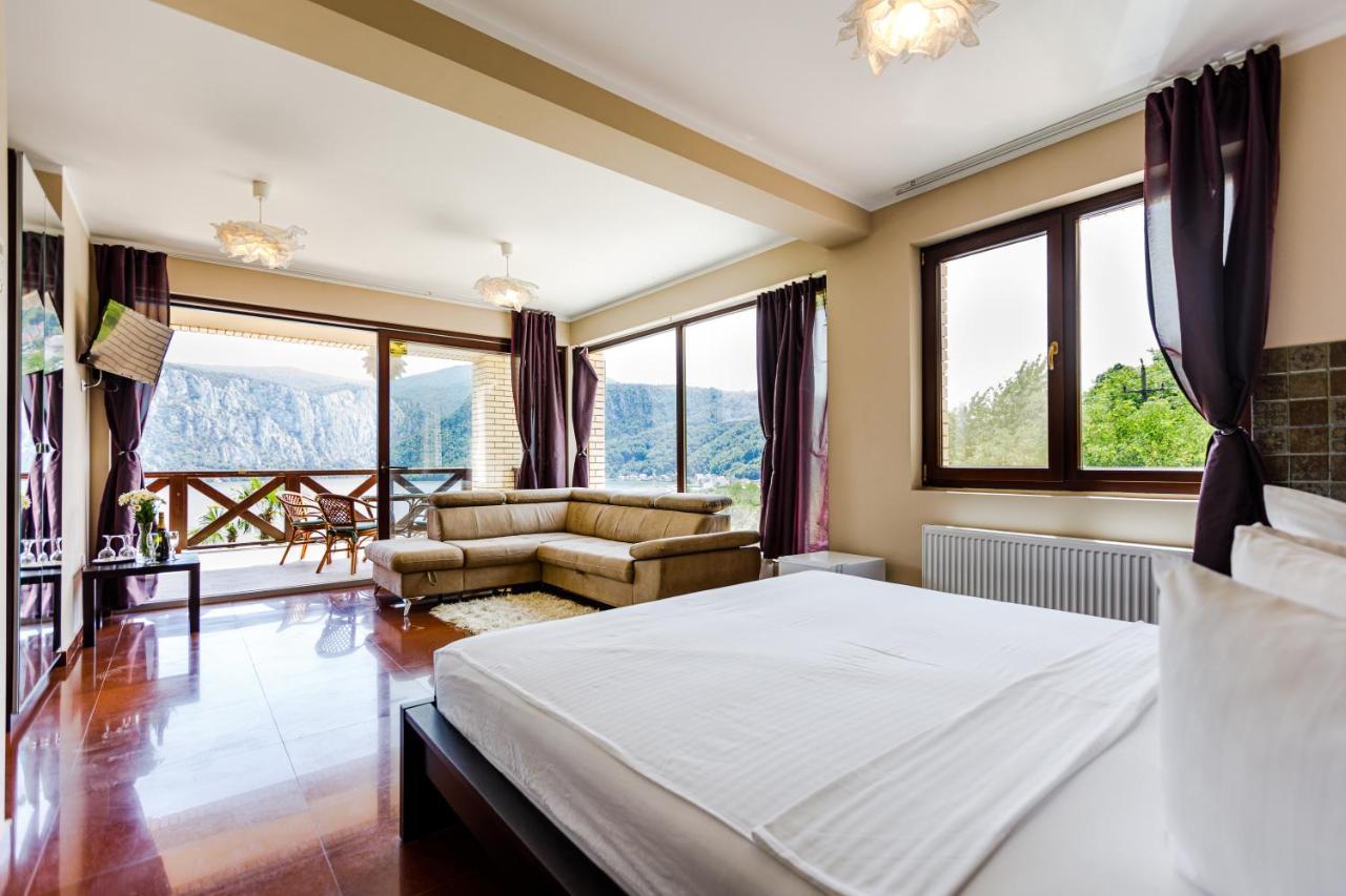 Rex Infinity View 4* Cazanele Dunarii 두보바 외부 사진