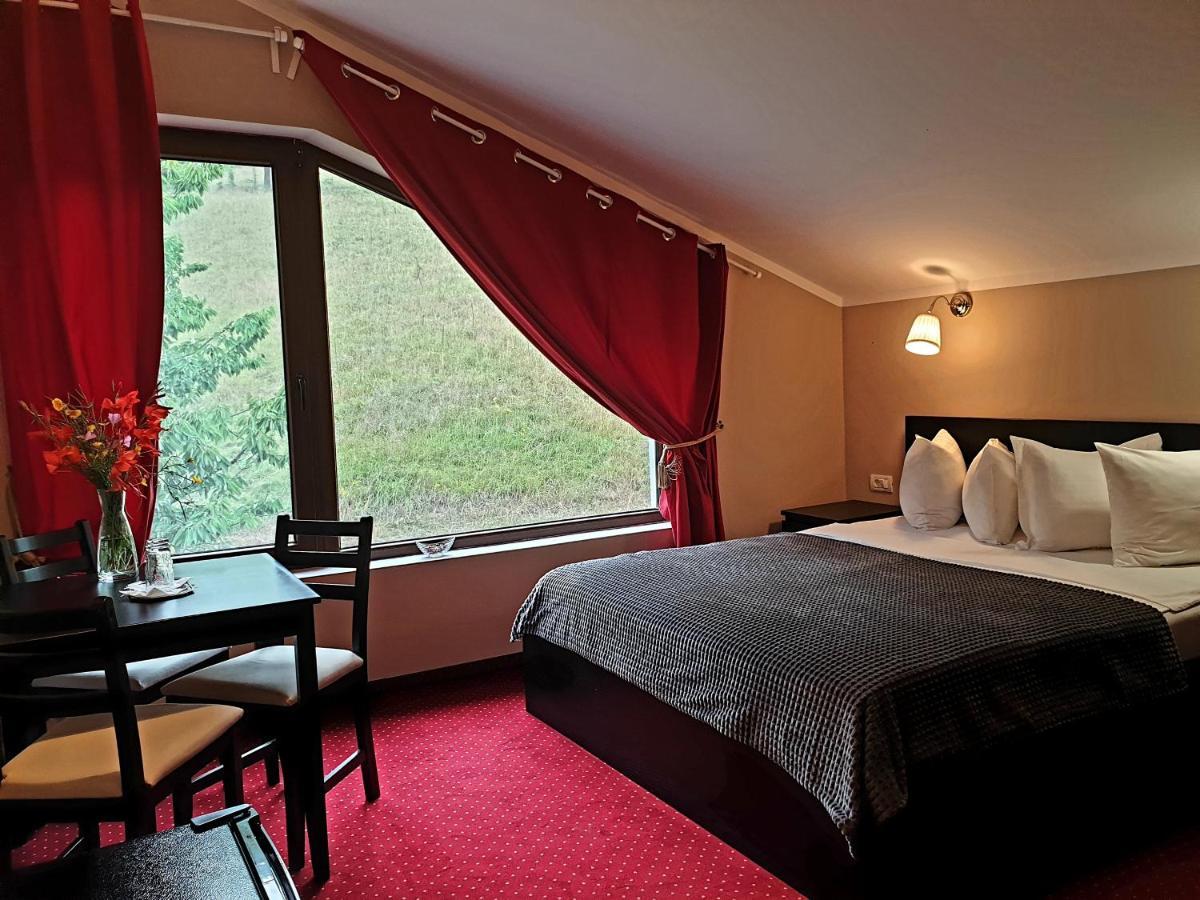 Rex Infinity View 4* Cazanele Dunarii 두보바 외부 사진